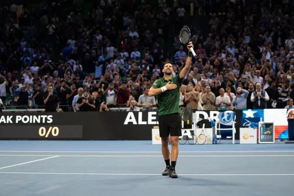 Novak Djokovic se bajó del ATP Finals tras consagrarse en Atenas