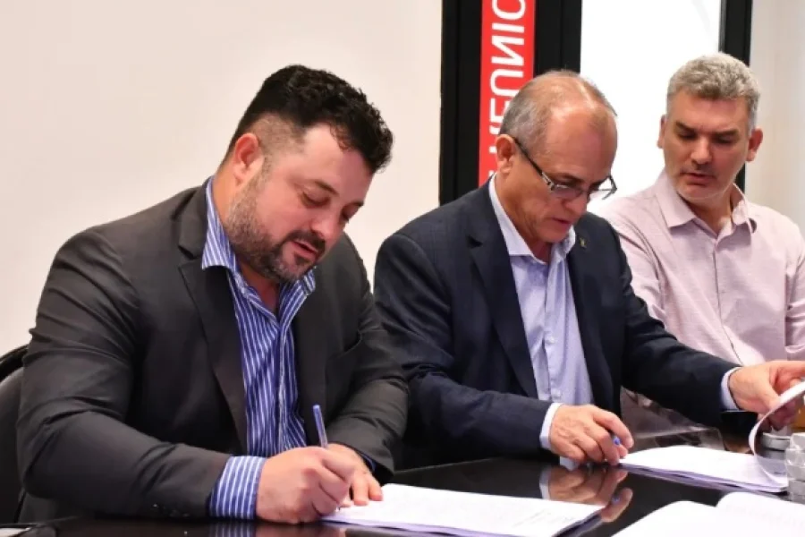 Firma de un nuevo comodato