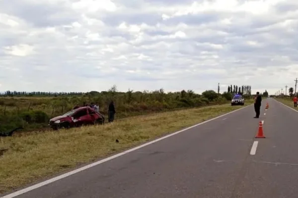 Un joven murió en San Rafael tras volcar con su auto en la Ruta 143