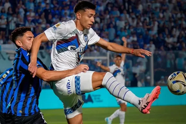 Atlético Tucumán derrotó a Godoy Cruz y se salvó del descenso