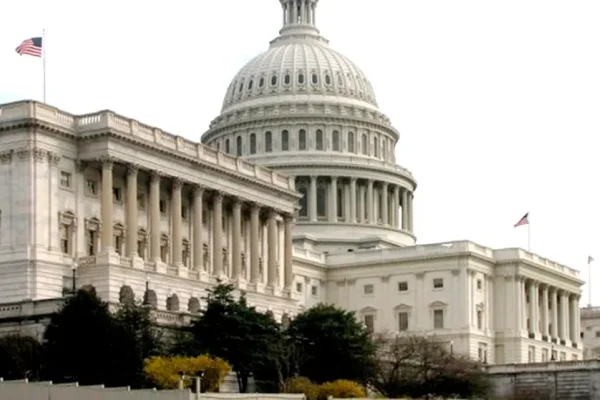 EEUU: el Senado busca poner fin al cierre gubernamental más largo de su historia