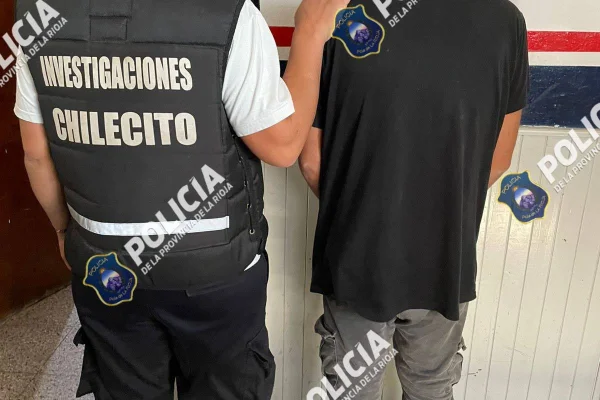 Detienen a un jóven y secuestran una motocicleta tras una denuncia de robo