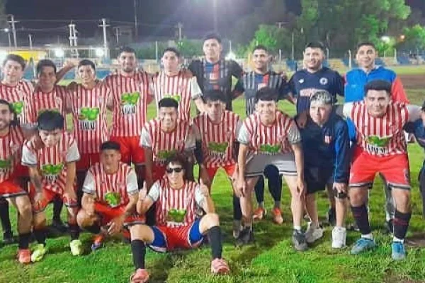 Los Andes se quedó con el triunfo y eliminó a Defensores del Torneo Regional
