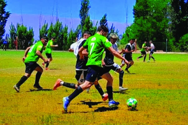Fútbol de Famatina: San Vicente estiró la ventaja en la cima de las posiciones