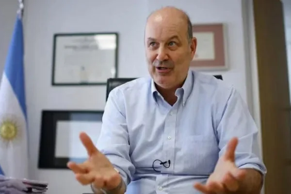 Sturzenegger se reunió con concesionarios de Parques Nacionales para analizar la desregulación del sector.