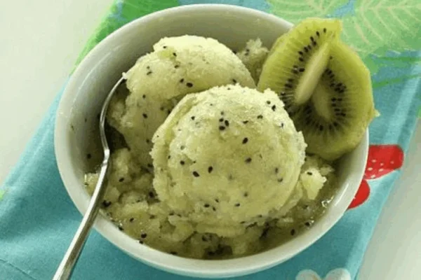 Cómo hacer helado de kiwi con solo dos ingredientes