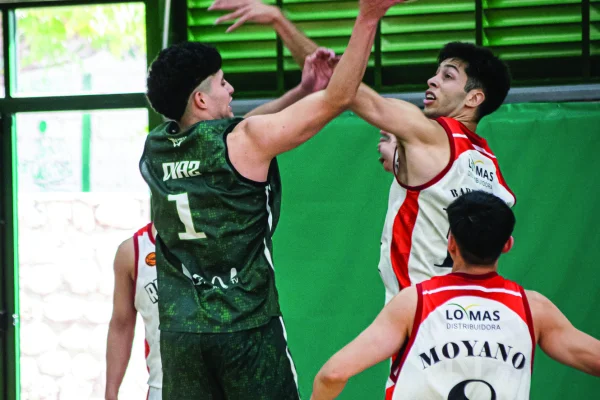 Banco Rioja y Facundo accedieron a las semifinales del Pre- Federal de Básquetbol