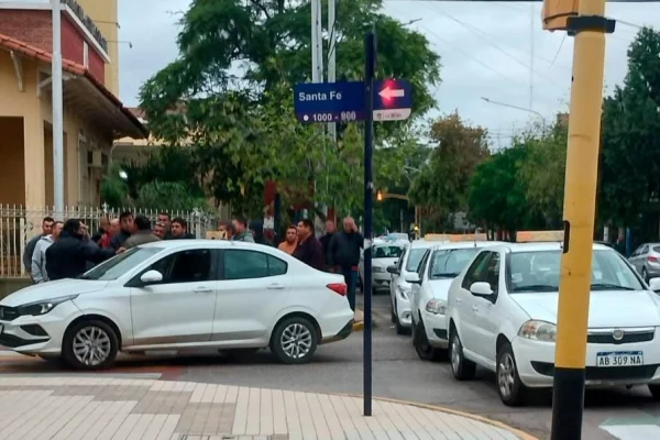 Taxistas reclaman aumento y unificación de tarifas para garantizar la continuidad del servicio