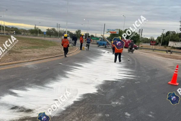 Despejaron derrame de combustible en Ruta 38 que significaba peligro para el tránsito