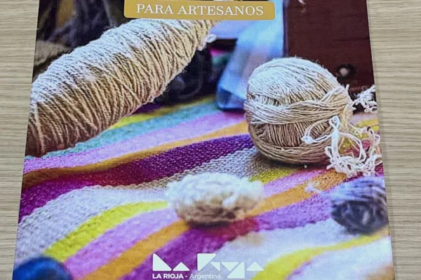 La Provincia presentó una guía para fortalecer la calidad turística en el sector artesanal