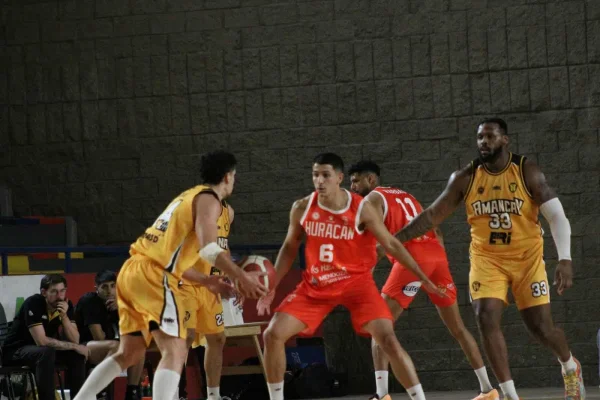 El “Canario” no pudo y cayó con Huracán (M)