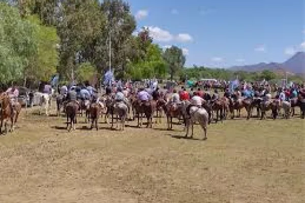 Agrupación “San Santiago” organizó tradicional festejo