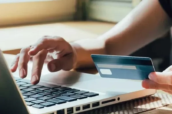 Joven sufrió una estafa virtual por más de un millón de pesos