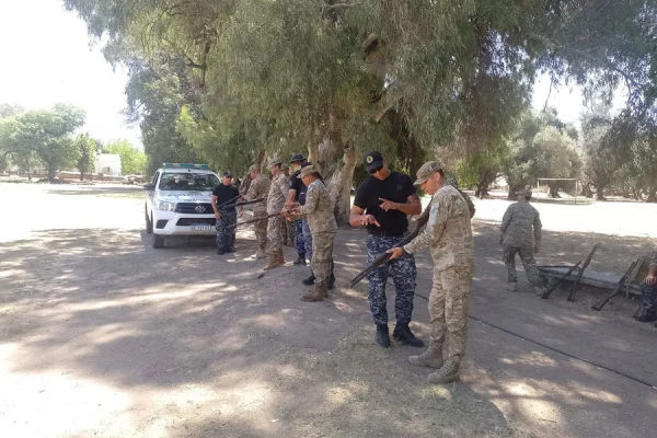 La Policia de la Rioja realizó una importante capacitación en el Regimiento de Montaña N° 15