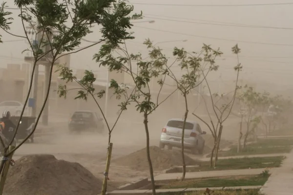 Emiten alerta por vientos para este jueves por la noche