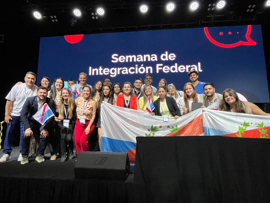 Equipo ganador. Pablo Gastón Carrizo, Sofía Tanquía, María González Ruiz, Andrés Arias Blanco, Sofía Galliano Palacios y María Florencia Bustamante.