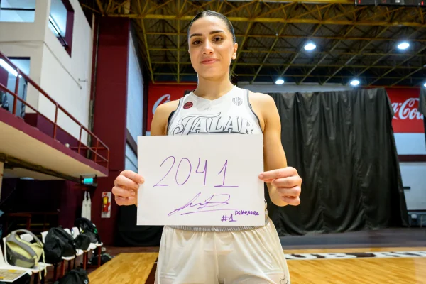 Luciana Delabarba hizo historia y es la nueva máxima anotadora de La Liga Femenina