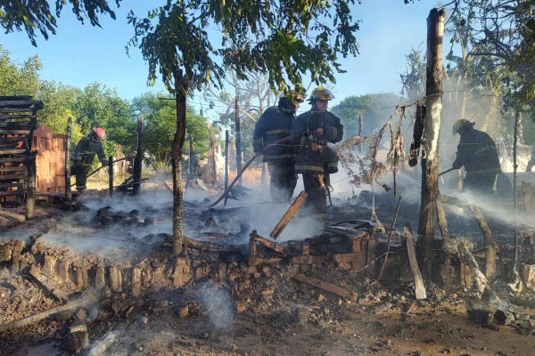 Un incendio provocó pérdidas totales en una vivienda precaria