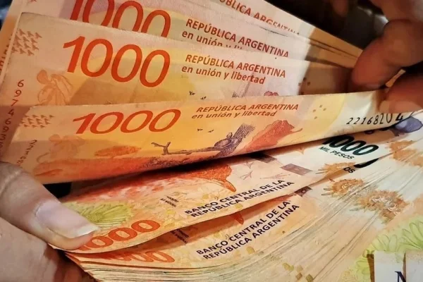 Estatales piden 118% de aumento: salario mínimo de $2.027.283 y bono de $250.000