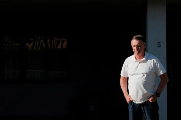 Jair Bolsonaro admitió que intentó quemar su tobillera electrónica durante su arresto domiciliario