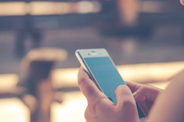 La Justicia de La Rioja ordenó a Google y a Poringa.net eliminar contenido íntimo publicado sin permiso