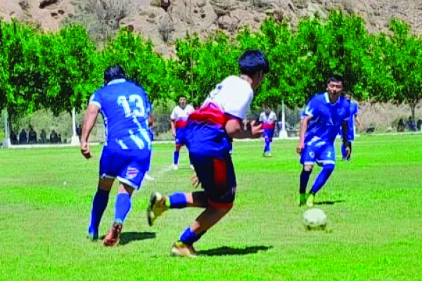 Fútbol de Famatina: Unión Carrizal goleó y ahora manda solo en el Torneo Apertura