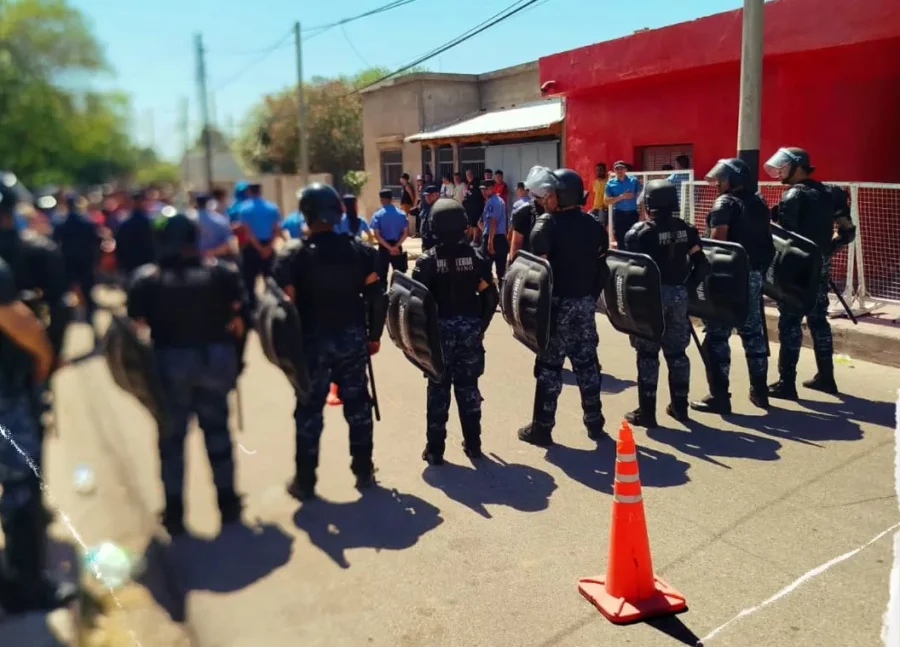 Las elecciones contaron con amplio operativo policial.