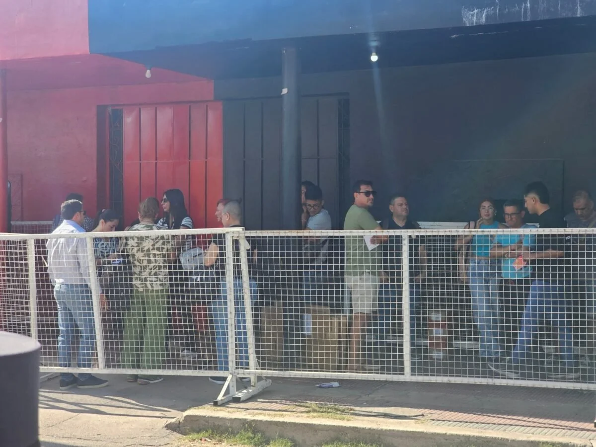 Andino vota a sus nuevas autoridades: fuerte operativo de seguridad en barrio Matadero