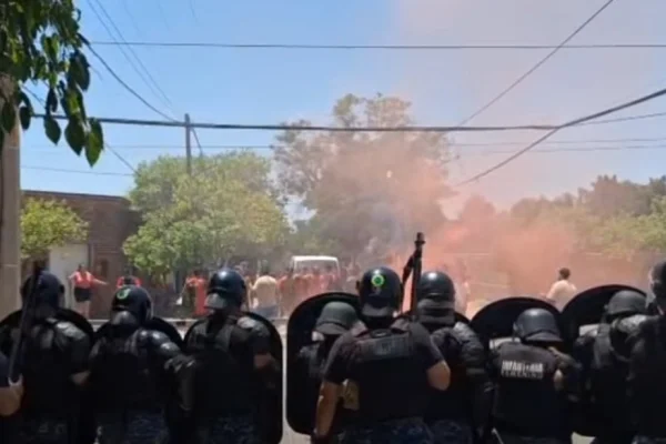 Disturbios y caos en la elección de Andino