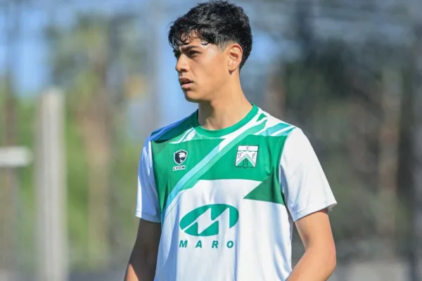 Fútbol Nacional: Santino Riveros Luna seguirá un año más en Ferro