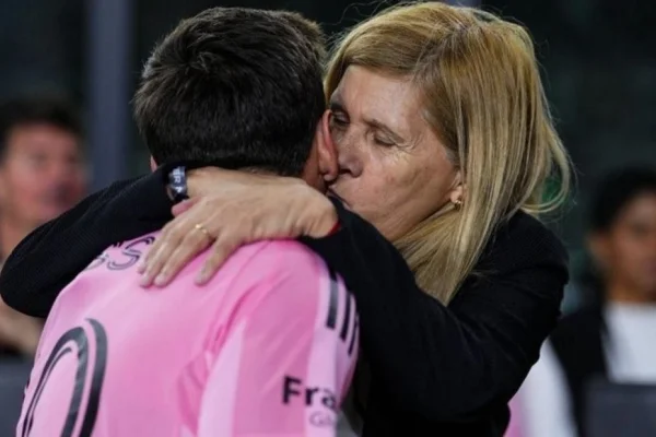 El festejo de Messi con su mamá y Antonela tras salir campeón de la Conferencia Este con el Inter Miami
