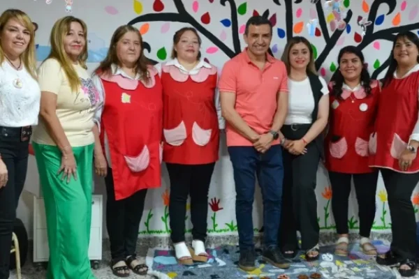 Inauguraron biblioteca escolar en el Jardín de Infantes 