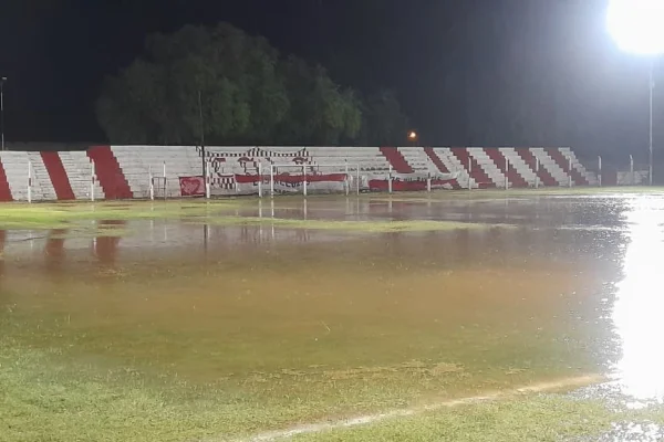 La lluvia y el granizo obligó a suspender Los Andes-Defensores por el Torneo Regional