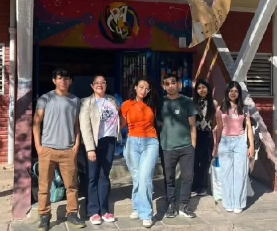 La actividad. Fue desarrollada por los becarios del GAIA (estudiantes de las Ingenier&iacute;as Civil, Electromec&aacute;nica y Electr&oacute;nica).