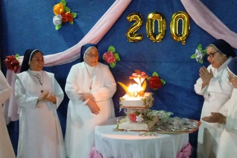 Celebración por los 200 años de la Congregación.