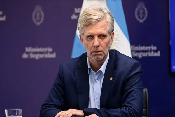 El Gobierno desplazó a Neiffert de la SIDE y designó a Auguadra