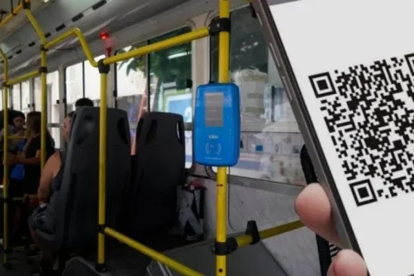 Mercado Pago ofrece viajes gratis en colectivo hasta fin de año: Tope y cómo activar el beneficio