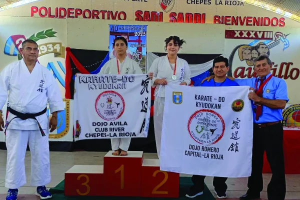 La escuela Kyudokan se destacó en Torneo Interprovincial de Karate