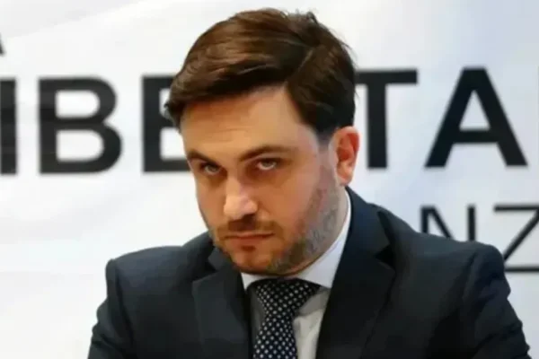 Inhumano: Ramiro Marra propuso bombardear las villas de la Ciudad de Buenos Aires
