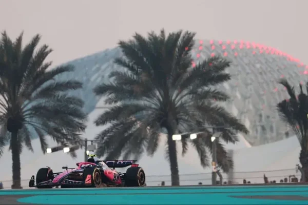 Colapinto, de 10° a 19° en las prácticas libres en Abu Dabi