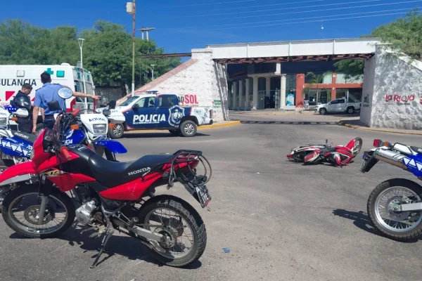 Choque de motos dejó tres heridos