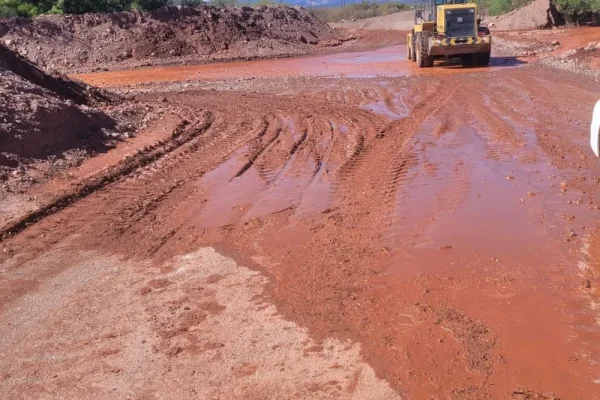 Crecida de ríos y fuertes tormentas dejan comunidades aisladas en Fiambalá