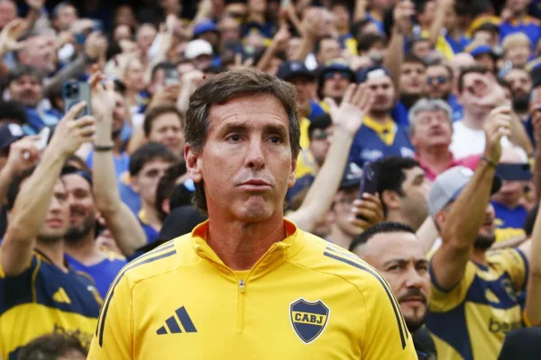 Úbeda explicó el cambio de Zeballos y habló de su futuro en Boca