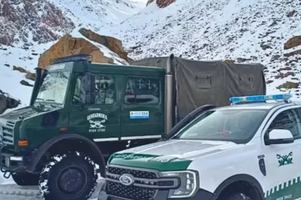 Rescataron a tres montañistas que habían desaparecido en un cerro de Mendoza
