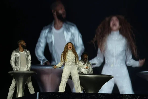 Inolvidable show de Shakira : “Lo que tengo con Argentina es una historia de amor”