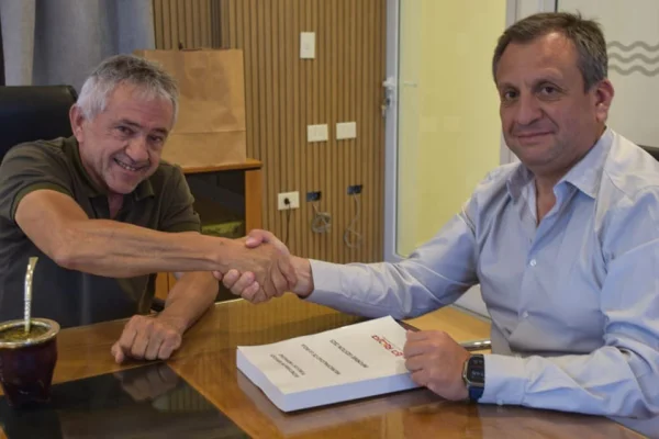 Renunció Fernando Torres a su cargo de secretario en la Municipalidad de Capital