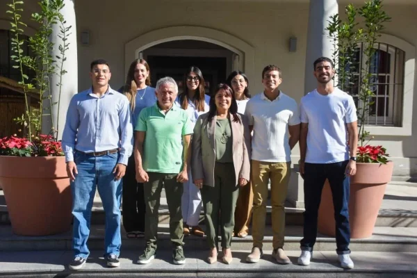 Armando Molina presentó su nuevo Gabinete