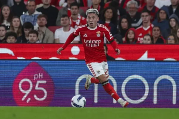 River le realizó una oferta formal a Benfica por Prestianni