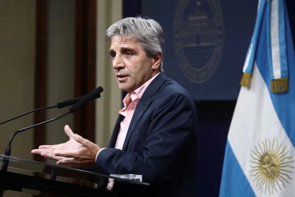 Caputo celebró la inflación acumulada de 2025: “Se redujo a los menores niveles en 8 años”