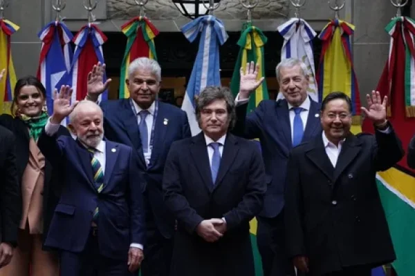 Con intenciones de asistir, Milei planea insistir con la apertura al libre comercio en la Cumbre del Mercosur